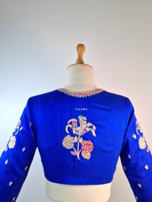 Floral and leaf motifs handwork blouse